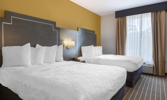 Walker Hotel | Best Western Plus Regency Park