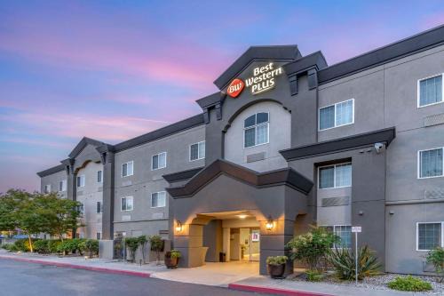 Livermore Hotel | Best Western Plus Vineyard Inn
