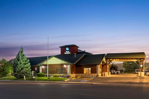 Laurel Hotel | Best Western Yellowstone Crossing