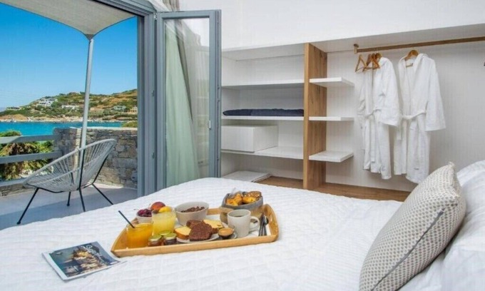 Kini Apartment | BH784 - C - Suite Syros