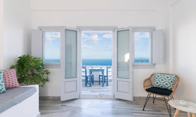 Firostefani Apartment | BH972 - C - Suite Santorini