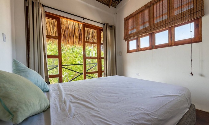 Bocachica Cabin | Bhakti Room /Pool/Wifi/Near Ocean