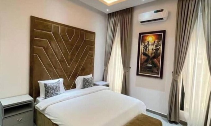 Shikohabad Hotel | Bharat Resort Budrai