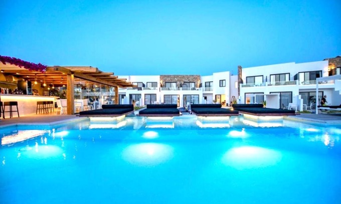 Plintri Hotel | Bianco a Nero Mykonos