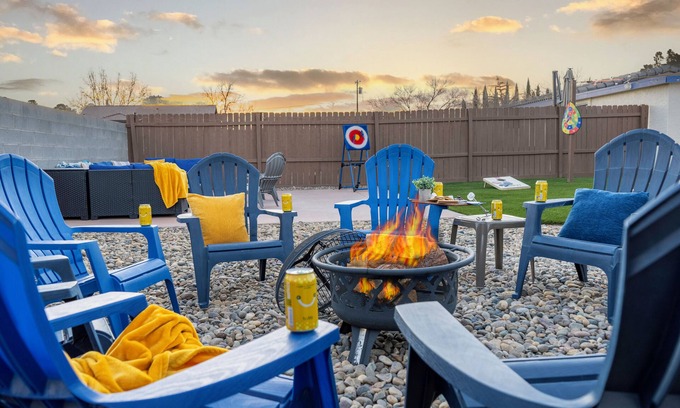 Page House | Big estate/3 Kings/2 private yards/Grill/Games/Fire pit & table/Dogs welcome