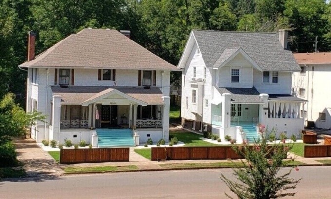 Five Points South House | Big Groups & Events Welcome! 2 Home Estate!