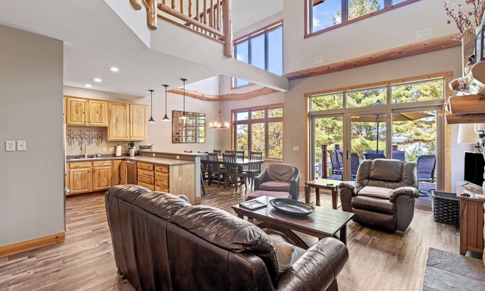 McGregor House | Big Sandy Lodge and Resort Lakefront Lodge - spacious-luxurious