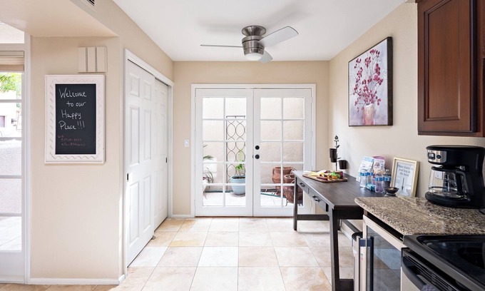 Biltmore Courts Cottage | Biltmore Bliss-pool-pickeball-gym-mountain Views