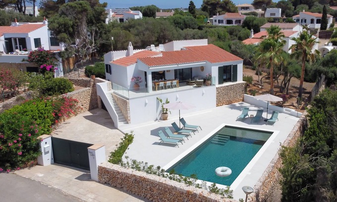 Binibeca Villa | BINI CALA - Modern 4 bedroom villa 300m to Binibeca Beach