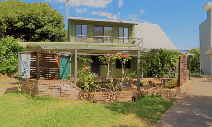 Binningup House | Binningup Beach Shack - NO WIFI at this property