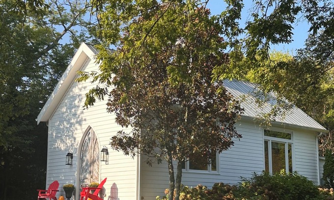 Franklin Cottage | Bird Song Guest House - Luxury Retreat in a pastoral setting - Franklin, TN