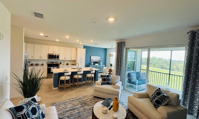 Venice Condo | Birdseye view in your top fl Country club lifestyle with Golf & resort style🔥🌴🏌️💦