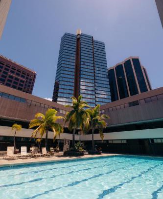 Downtown Honolulu Apartment | Bishop Suites at Executive Centre