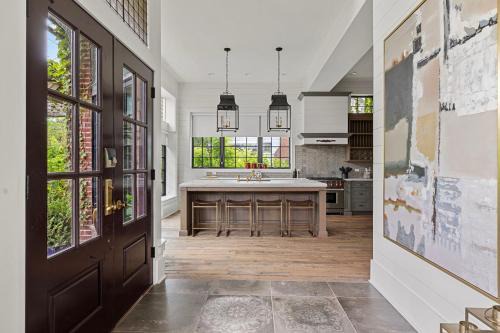 Lakeside House | Black Door Bungalow