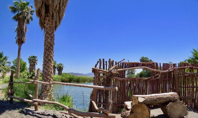 Shoshone House | Black Rock Cabin - Your Death Valley Base Camp in the Shoshone Eco Village
