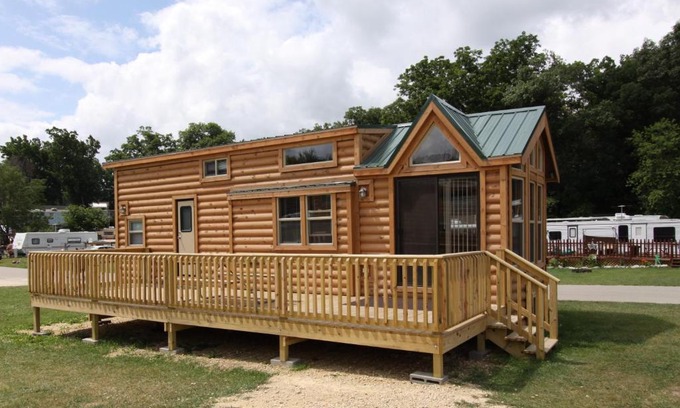 Milton Resort | Blackhawk RV Campground Loft Cabin 11