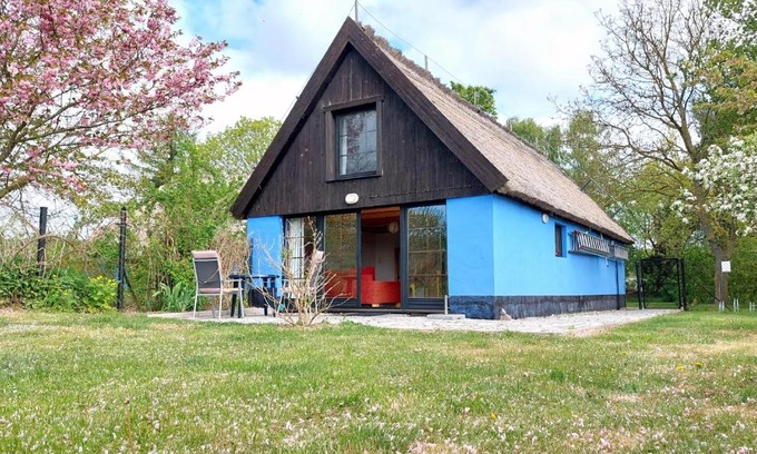 Pantow Apartment | Blaues Haus by Rujana