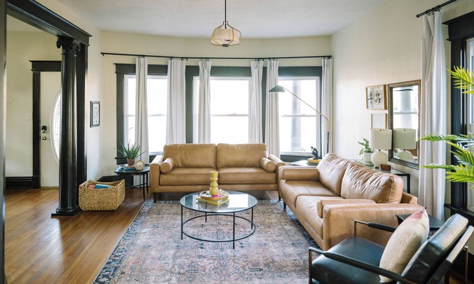 Downtown Des Moines House | Blending Luxury with Historic Elegance Steps from Downtown