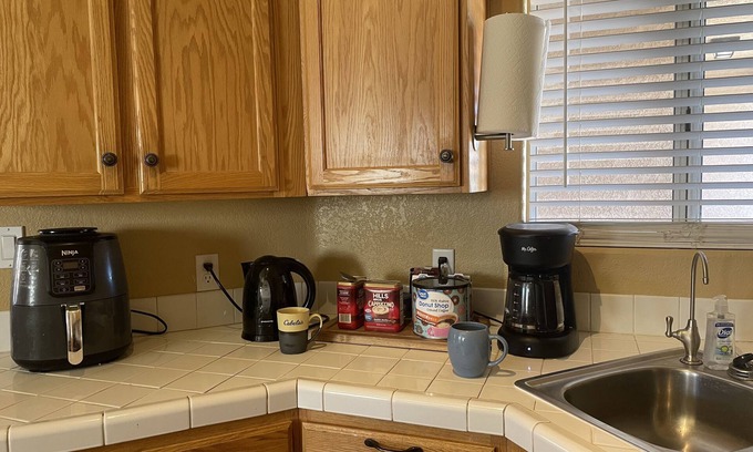 Mesquite House | 🎰 Blocks away from the casino! Need a Private driver! Let the fun begin! 🎰