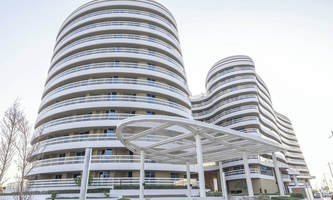 Saadiyat Cultural District Apartment | Bloomfeilds Modern 1BR Soul Beach Access