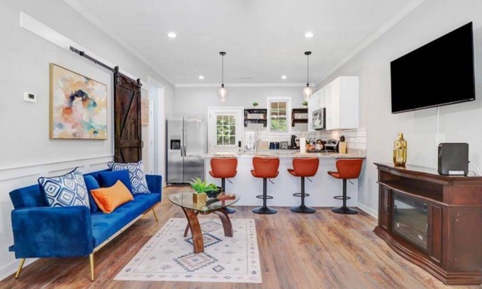 Kinston House | Blu Ivy: Skylight walk-in shower, Private en-suite in each bedroom/covered patio