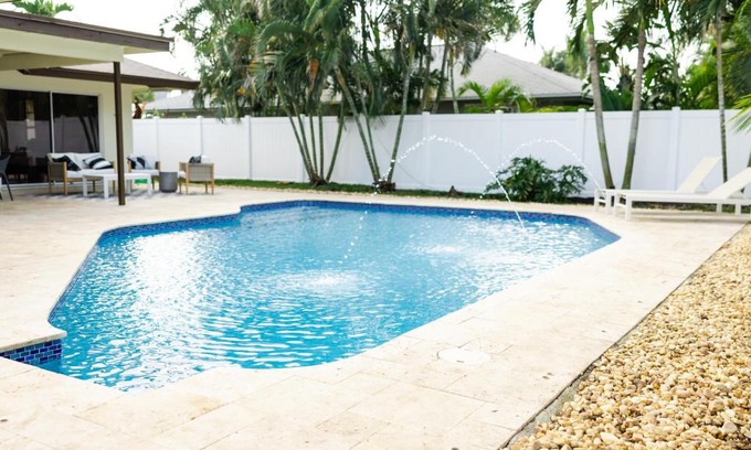 Boynton Beach House | Blu Sky Villa