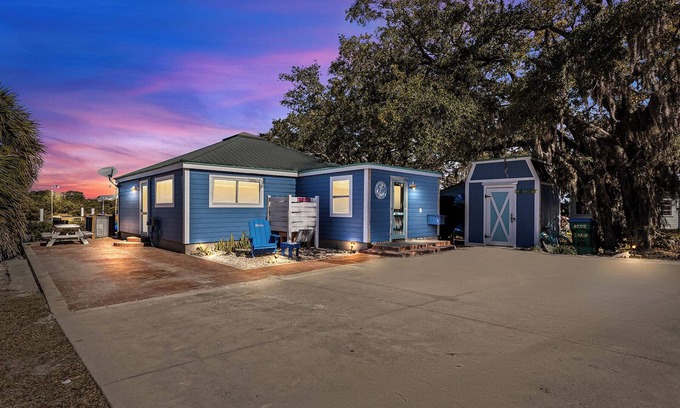 Cedar Key House | Blue Chair Key- Waterfront Home in Cedar Key!