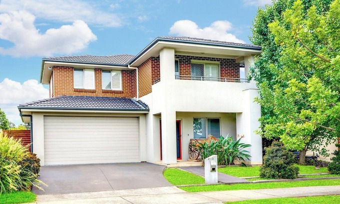 Jordan Springs Villa | Blue Haven Retreat - Jordan Springs