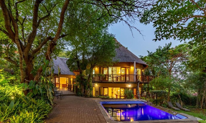 Hazyview House | Blue Jay Lodge