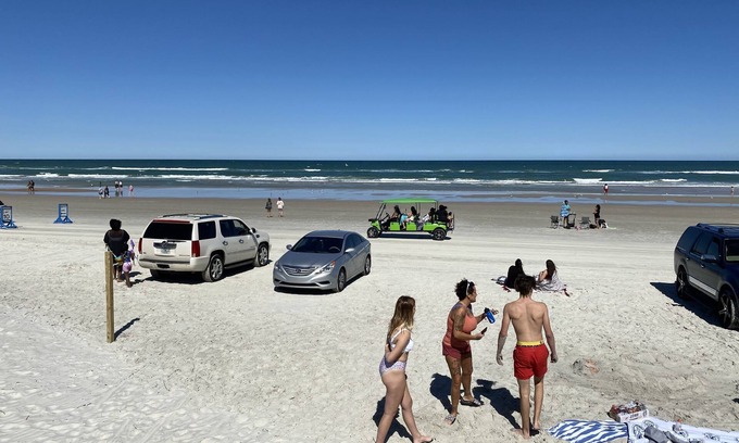 Seabreeze Park House | Blue Mermaid Cozy Magical Beach Retreat - Just Steps to the Beach