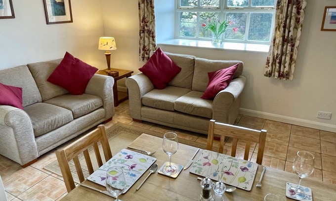 Danby Cottage | Bluebell Cottage 3-bedrooms (sleeps-4)