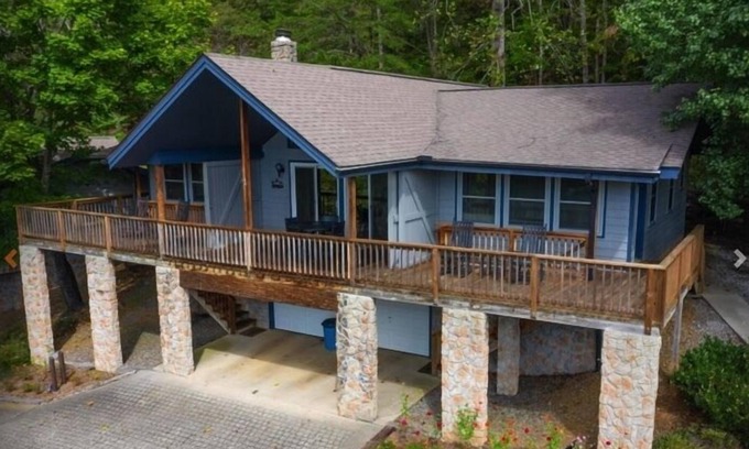 Canton House | Bluebird at Springdale: Resort Home with Golf Course and Pool Access!