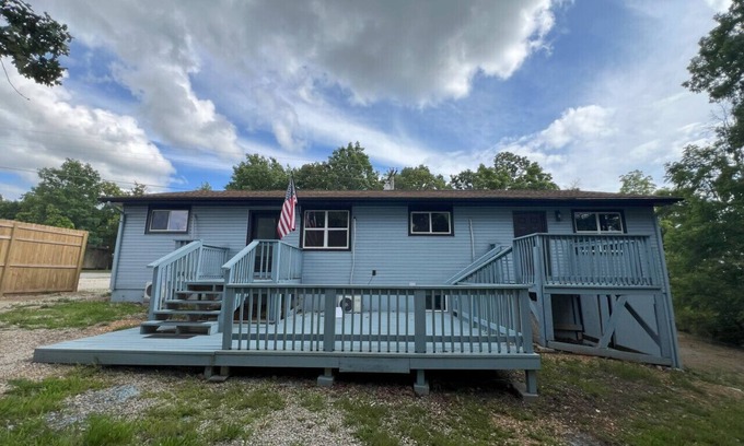 St. Robert House | Bluebird Liberty Cottage