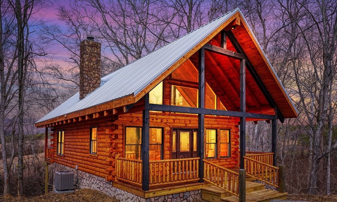 Logan Cabin | Bluebonnet Luxury Cabin - in the Hocking Hills