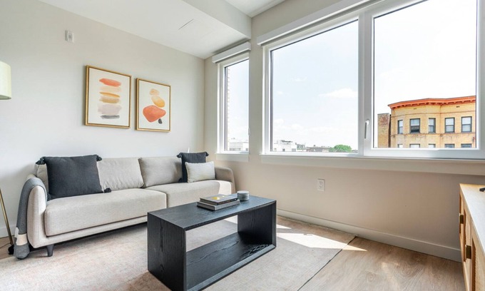Columbia Heights Apartment | Blueground | Columbia Heights, pool, nr Meridian Hill Park