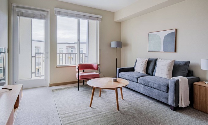 Pleasanton Apartment | Blueground | Dublin, pool & w/d, nr park