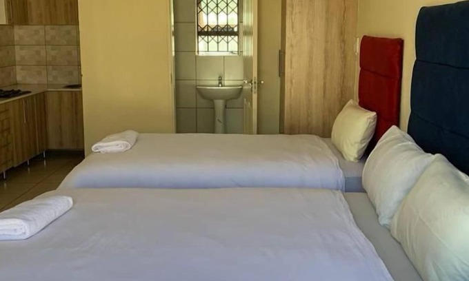 Emalahleni House | Blueville Guest House