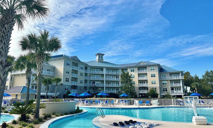 Palmetto Dunes Apartment | Bluewater Resort & Marina by Spinnaker Resorts