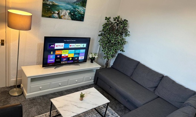 Blyth Apartment | Blyth Central Seaside Apartment