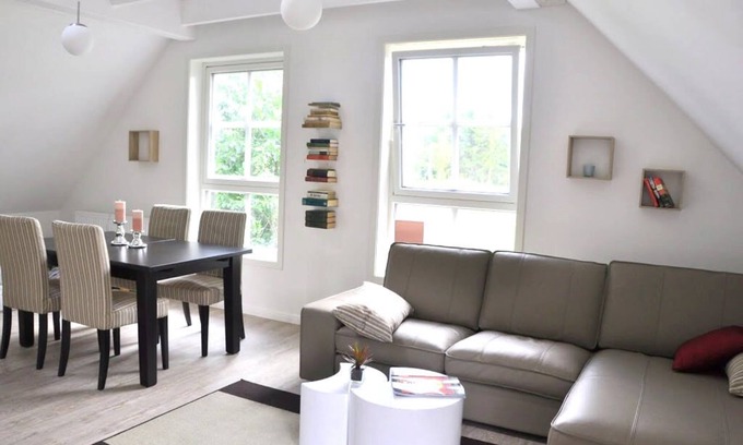 Wendisch Langendorf Apartment | Boddenblick, Geräumige Wohnung 1.og mit Balkon