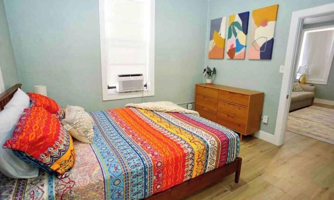 Brush - Stewarts Apartment | BOHO Vibes! Walk 2 Beach & Ocean Center! Pets OK
