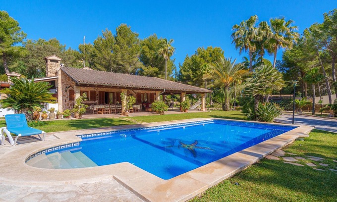 Mal Pas-Bon Aire Villa | BON PAS Finca for 6 only 250 meters from the beach