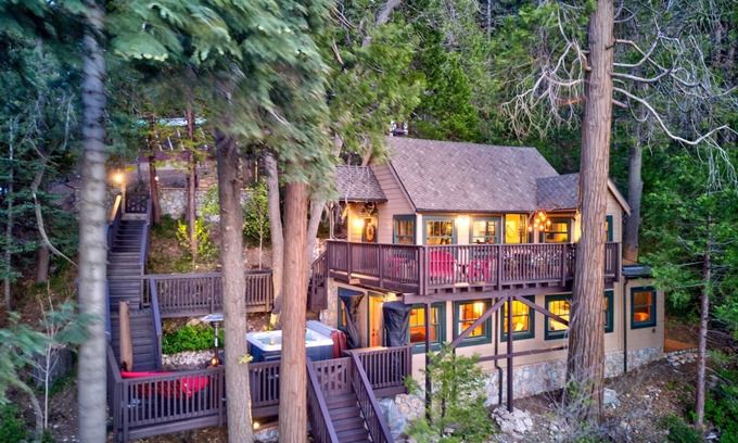 Lake Arrowhead Cabin | Bootlegger's Run