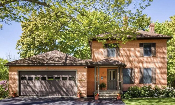 Seal Harbor House | Bordering Acadia National Park