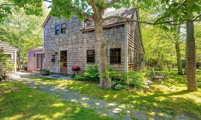 Seal Harbor Cottage | Boreal Cottage: Serene home in seaside village, steps to Acadia National Park