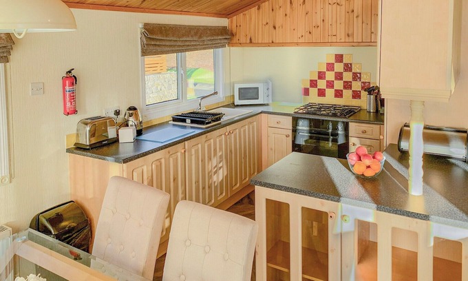 Carnforth Ski Chalet | Borwick Heights 10 is ideal for a relaxing getaway.