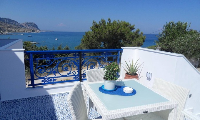 Stegna House | Bouganville Studios