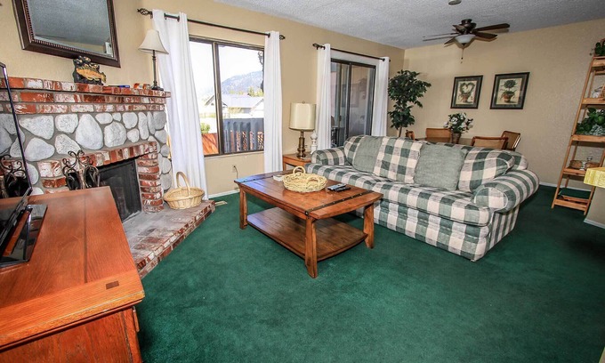 Boulder Bay Condo | Boulder Creek 8 Lakeside Townhouse Retreat