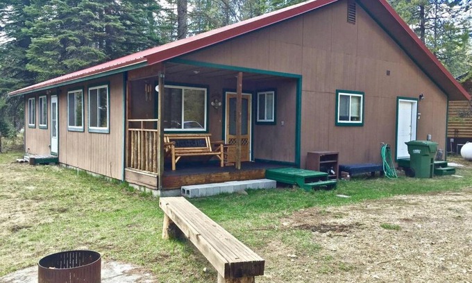 Wagon Wheel House | Boulder Creek Cabin by Casago McCall - Donerightmanagement