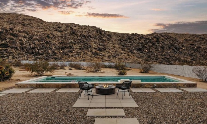 Joshua Tree House | Boulders Beyond By The Cohost Company